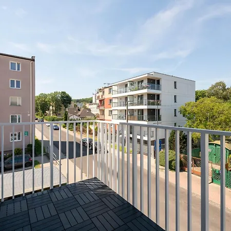 Modern And Elegant 3city In By Renters *