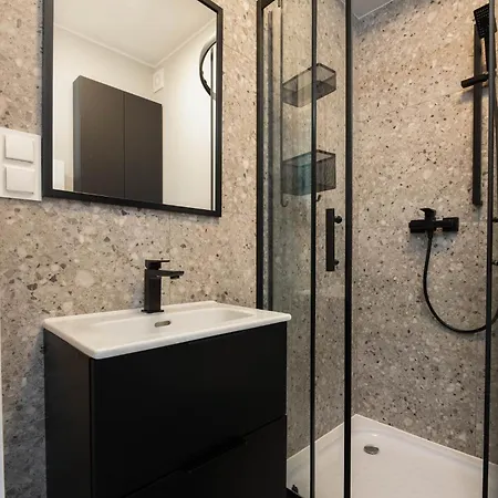 Apartamento Modern And Elegant 3city In By Renters *