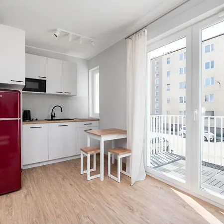 Stylowe Studia Niedaleko Stacji Kolejowej By Renters