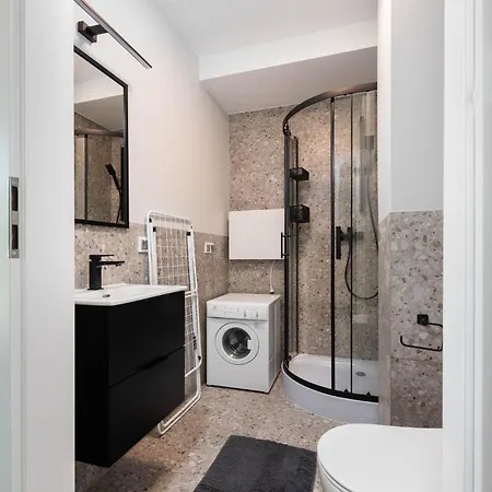 Apartment Modern And Elegant 3city In By Renters