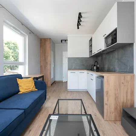 Stylowe Studia Niedaleko Stacji Kolejowej By Renters *