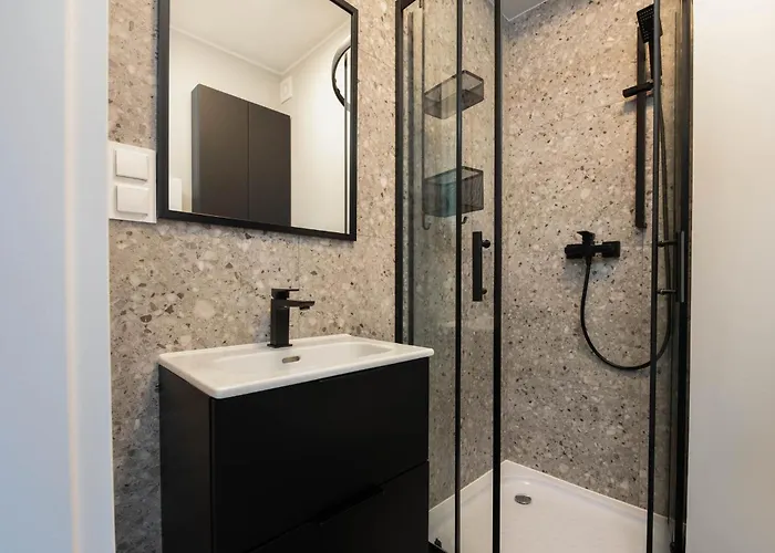 Апартаменты Modern And Elegant 3city In By Renters *