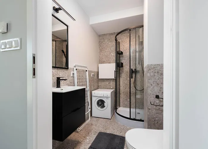 Апартаменты Modern And Elegant 3city In By Renters