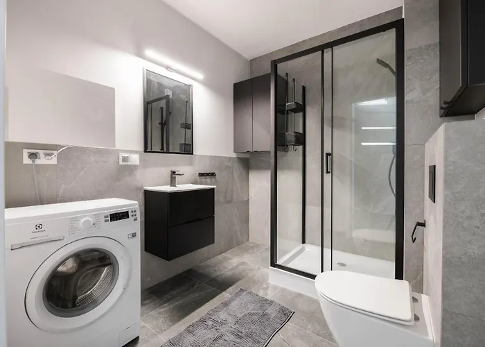 Modern And Elegant 3city In By Renters Апартаменты *